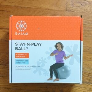 GAIAM Stay-N-Play Ball XL in Grey